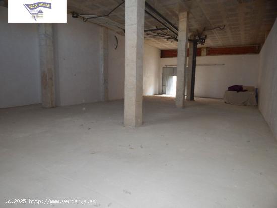 LOCAL COMERCIAL EN ALQUILER - VALENCIA