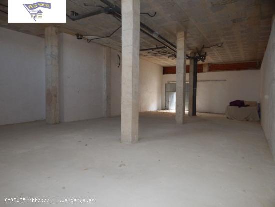 LOCAL COMERCIAL EN ALQUILER - VALENCIA