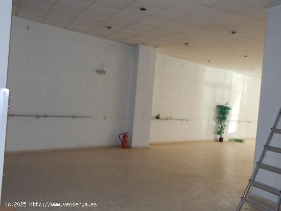 FANTASTICO LOCAL COMERCIAL EN VENTA O ALQUILER EN ONTINYENT - VALENCIA