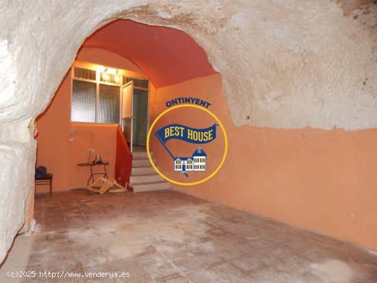 INMUEBLE CON GRANDES POSIBILIDADES EN EL CASCO ANTIGUO DE BOCAIRENT - VALENCIA