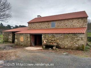  CASA DE PIEDRA EN PROCESO DE REFORMA - A CORUÑA 