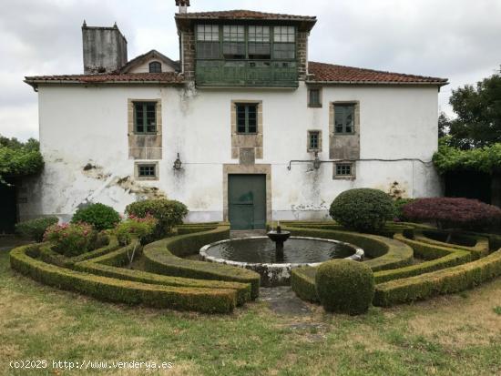  PAZO DEL SIGLO XVIII EN EL AYUNTAMIENTO DE TOURO - A CORUÑA 