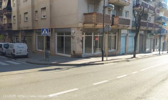  LOCAL COMERCIAL EN VENTA ó ALQUILER CERCA MERCADONA 73 m2 - BARCELONA 