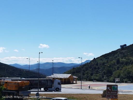 SE VENDE CASA DE PIEDRA PARA REFORMAR EN PEDRAFITA DO CEBREIRO - LUGO