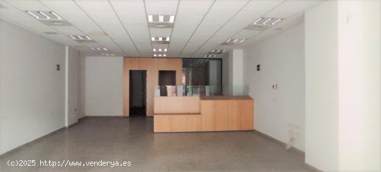 VENTA SUJETA A IVA. LOCAL COMERCIAL PERTENECIENTE A ENTIDAD BANCARIA - CASTELLON