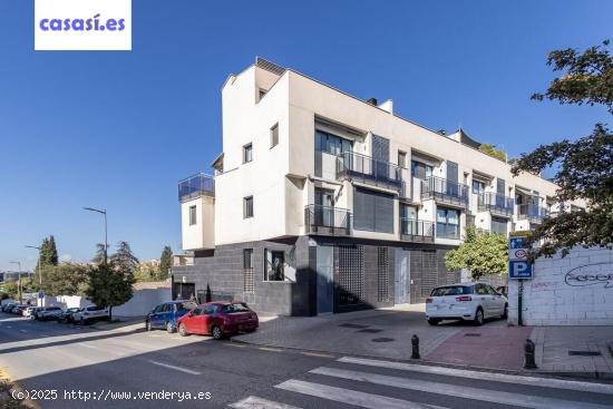 INCREIBLE CASA EN GRANADA CAPITAL - GRANADA