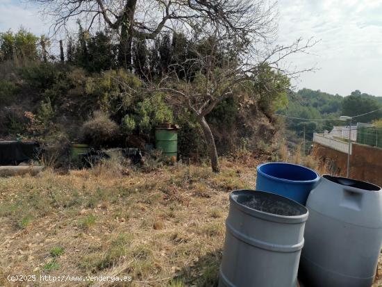 TERRENO A DOS NIVELES EN PEDRASANTA, SENTMENAT - BARCELONA