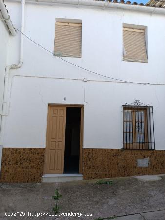 CASA CON PRECIO INMEJORABLE EN BENAOJÁN - MALAGA