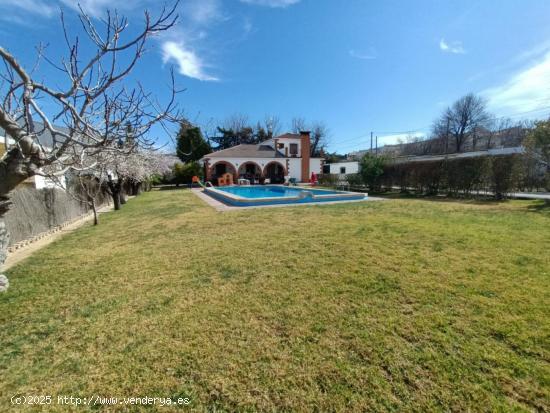  PARCELA DE CAMPO CON 4 CASAS Y DOS NAVES A 2 MINUTOS DE ANTEQUERA SALE A LA VENTA¡¡¡ - MALAGA 