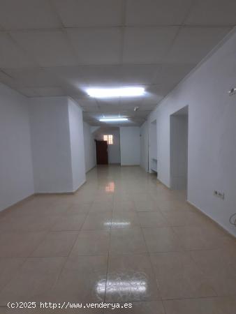 BAJO COMERCIAL EN CENTRO - CORREDERA DE LORCA - MURCIA