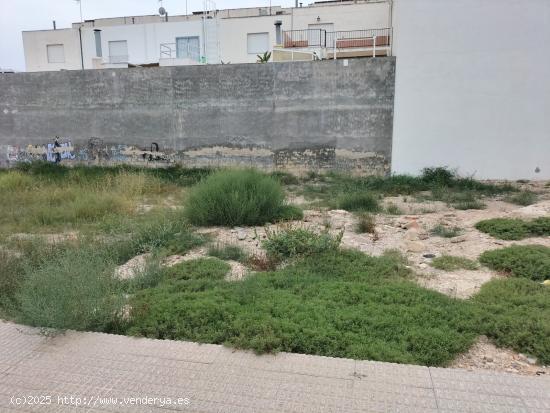 TERRENO EN ZONA AUDITORIO DE COX - ALICANTE