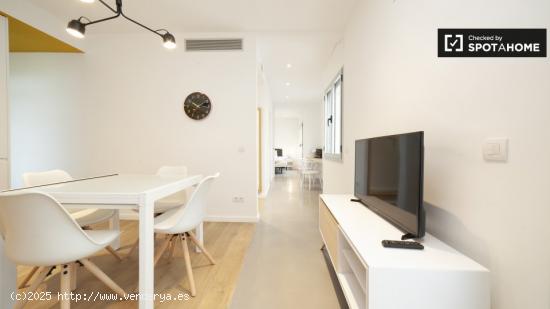 Gran apartamento de 2 dormitorios en alquiler cerca de Casa Milà - BARCELONA