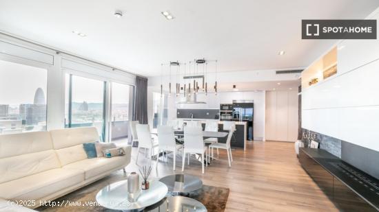 Impresionante apartamento frente al parque Poblenou Centre - BARCELONA