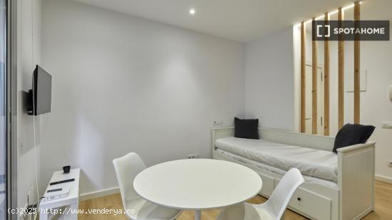 Apartamento entero de 1 dormitorio en Barcelona - BARCELONA