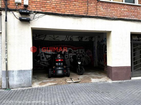 LOCAL COMERCIAL EN VENTA - Barcelona (Sants - Montjuïc) - BARCELONA