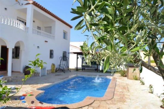 Venta de chalet con piscina privada en l'Ametlla de Mar. Tarragona. Zona tres cales - TARRAGONA