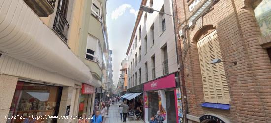 OPORTUNIDAD LOCAL COMERCIAL EN ALQUILER EN EL CENTRO DE CALELLA, BARCELONA REFORMADO - BARCELONA