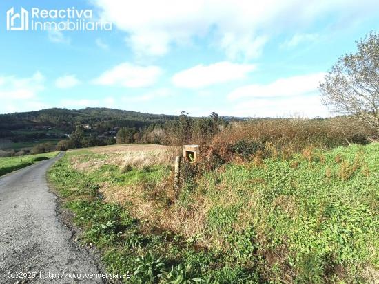  Terreno urbanizable en Ames, Piñeiro, A Rúa, de 2.800 m2 - A CORUÑA 