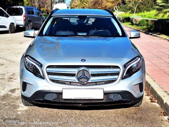 Mercedes Clase GLA GLA 200 CDI  GPS Piel LED  de 2016 con 72.000 Km por 20.900 EUR. en Granada