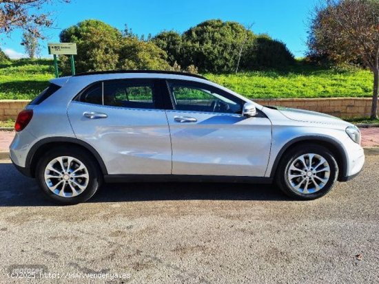 Mercedes Clase GLA GLA 200 CDI  GPS Piel LED  de 2016 con 72.000 Km por 20.900 EUR. en Granada