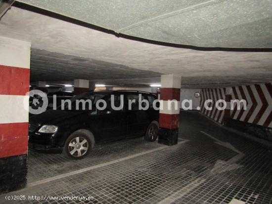 PLAZA DE GARAJE EN TERCERA PLANTA DE  PUENTE REY  - ALICANTE