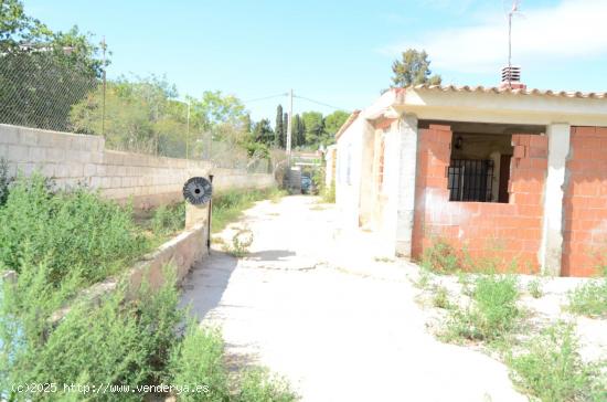 CHALET EN TORRENTE  CON PARCELA DE 670M2 ¡¡¡¡SIN COMISIONES INMOBILIARIAS!!!! - VALENCIA