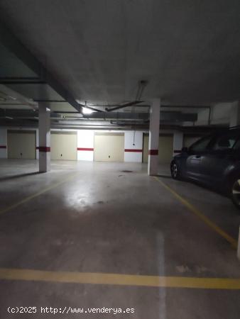 PARKING EN ZONA LA MILAGROSA - SEVILLA