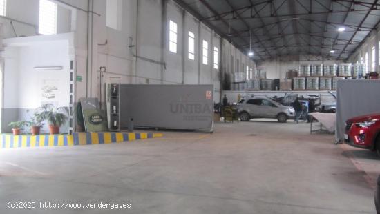 NAVE INDUSTRIAL EN VENTA POL. PEALSA - BADAJOZ