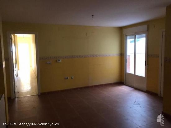 Piso y garaje en venta en Calle Villafranca, Bajo, 06200, Almendralejo - BADAJOZ