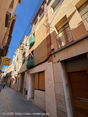  CASA PARA REFORMAR EN CENTRO SANT LLORENÇ SAVALL - BARCELONA 