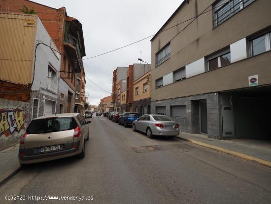 SE VENDE EDIFICO EN SABADELL, ZONA LA CREU DE BARBERA - BARCELONA