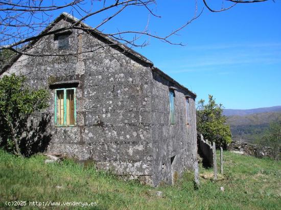 Casa de pueblo a reformar - PONTEVEDRA