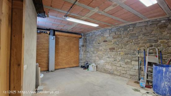 LOCAL COMERCIAL EN ALQUILER POR ZONA PLANA DE L'OM DE MANRESA - BARCELONA