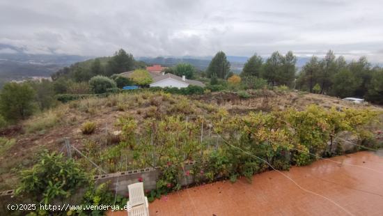 TERRENO SEMIPLANO EN VENTA EN LA URBANIZACIÓN DE RIVER PARK DEL PONT DE VILOMARA. - BARCELONA