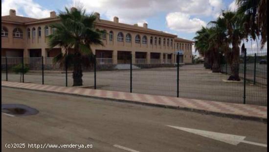 Local comercial en Mil Palmeras - ALICANTE