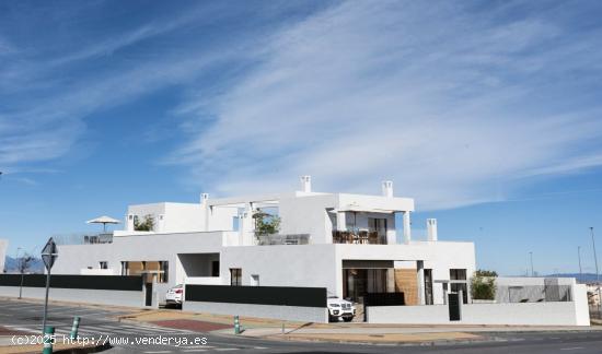  PROMOCIÓN DE 3 CHALETS ADOSADOS EN EL SEÑORÍO, SANGONERA LA VERDE - MURCIA 