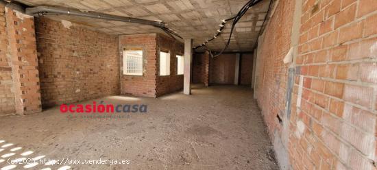 LOCAL COMERCIAL EN BRUTO - CORDOBA