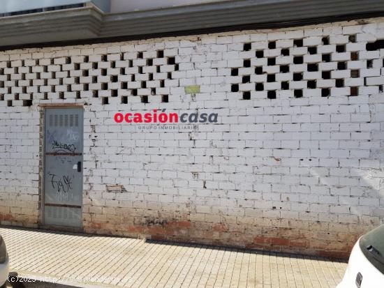 LOCAL COMERCIAL EN BRUTO - CORDOBA