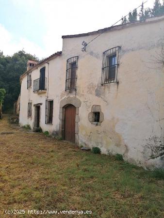 Masia en Sant Iscle de Vallalta - BARCELONA