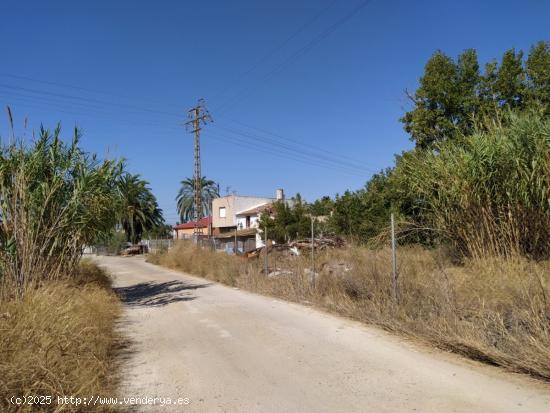 Suelo urbano directo de uso industrial en Beniaján - MURCIA