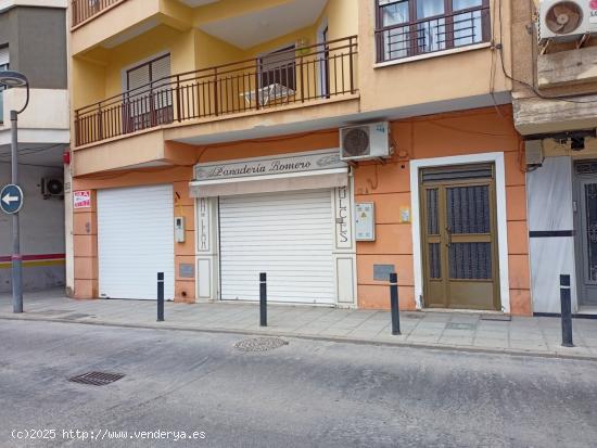 LOCAL COMERCIAL  EN PASEO DE LOS TRISTES ADRA - ALMERIA