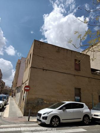 CASA SOLAR PARA DERRIBO EN VENTA - ALICANTE