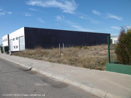  SOLAR INDUSTRIAL ECONOMICO EN VENTA VALL D'ALBA - CASTELLON 