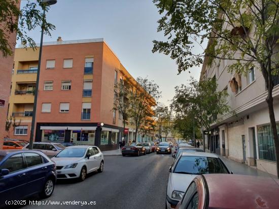 Cochera en venta junto al Vial, zona Santa Rosa - CORDOBA