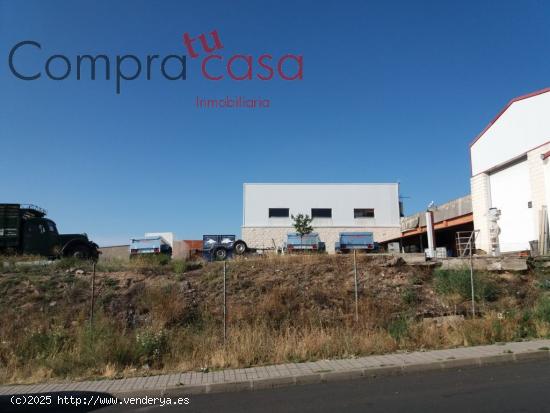 SUELO INDUSTRIAL EN POLIGONO DEL CERRO-SEGOVIA- - SEGOVIA