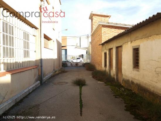 NAVE EN VENTA/ALQUILER.-.POLIGONO EL CERRO.-.SEGOVIA - SEGOVIA