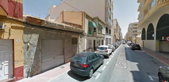 Casa Solar de 298 m2  junto a Glorieta y calle del Muelle. - ALICANTE