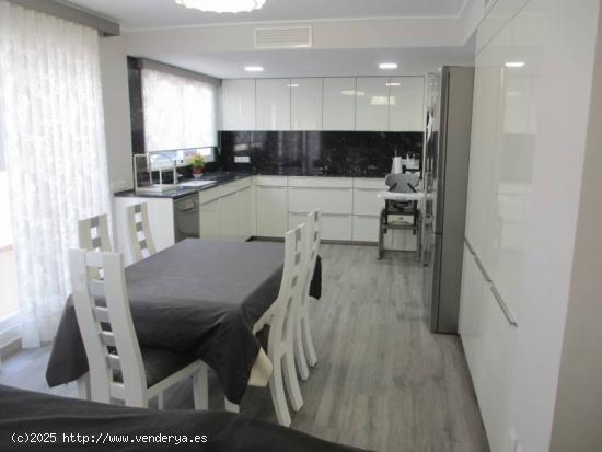 AVENIDA DE VALENCIA (GANDIA) - ÁTICO DUPLEX - SE VENDE - VALENCIA