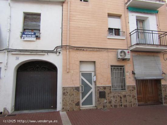 BENIPEIXCAR - CASA DE PUEBLO PARA REFORMAR - SE VENDE - VALENCIA