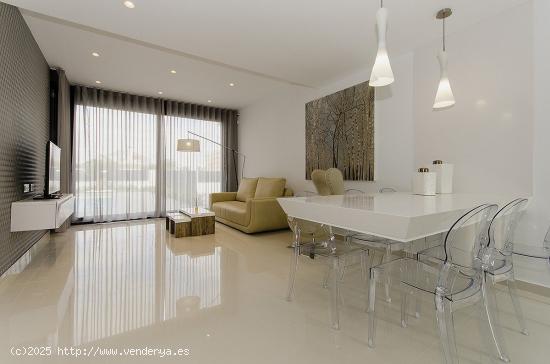 ESTUPENDA VILLA INDEPENDIENTE DE NUEVA CONSTRUCCIÓN EN CAMPOAMOR(ORIHUELA COSTA). - ALICANTE